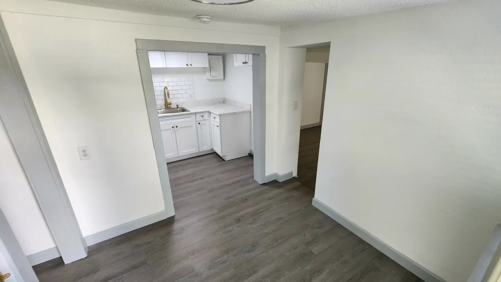 More Photos Of 501 W Baker St, Plant City Apartments For Sale