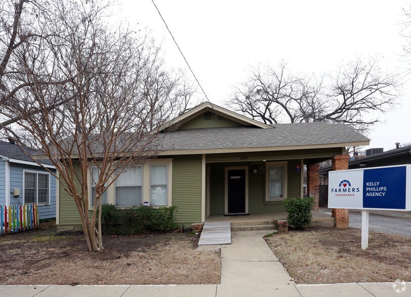 More Photos Of 1014 N Elm St, Denton Office Residential For Lease
