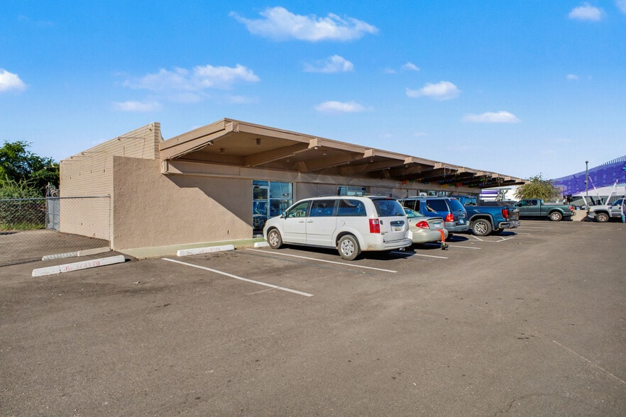 More Photos Of 1704 N Country Club Dr, Mesa Restaurant For Sale