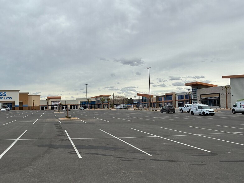 More Photos Of 735-899 S Bluff St, Saint George Unknown For Sale