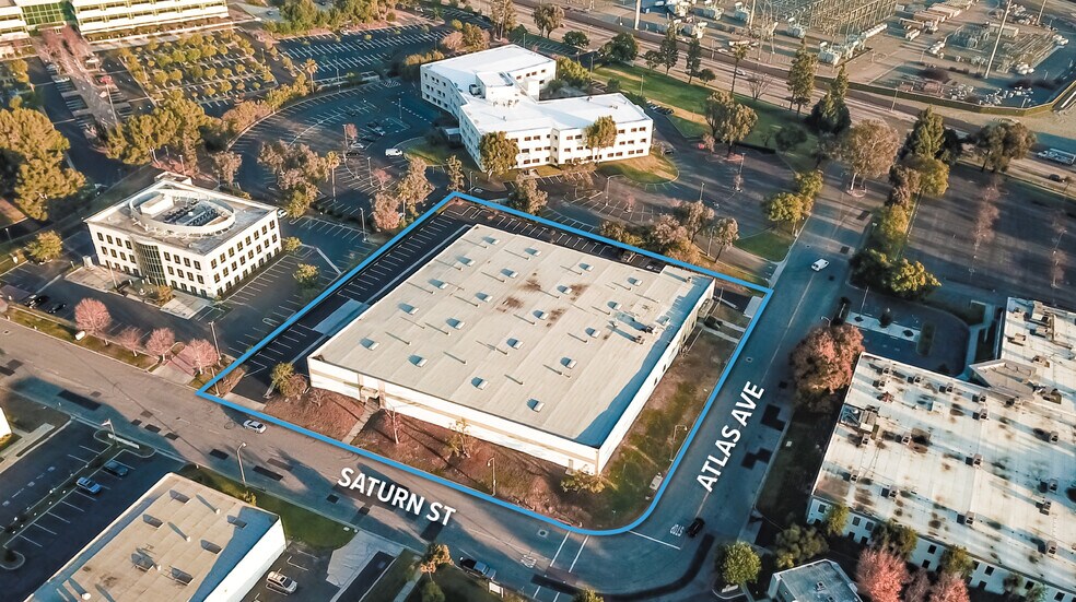 More Photos Of 521 Atlas St, Monterey Park Manufacturing For Lease