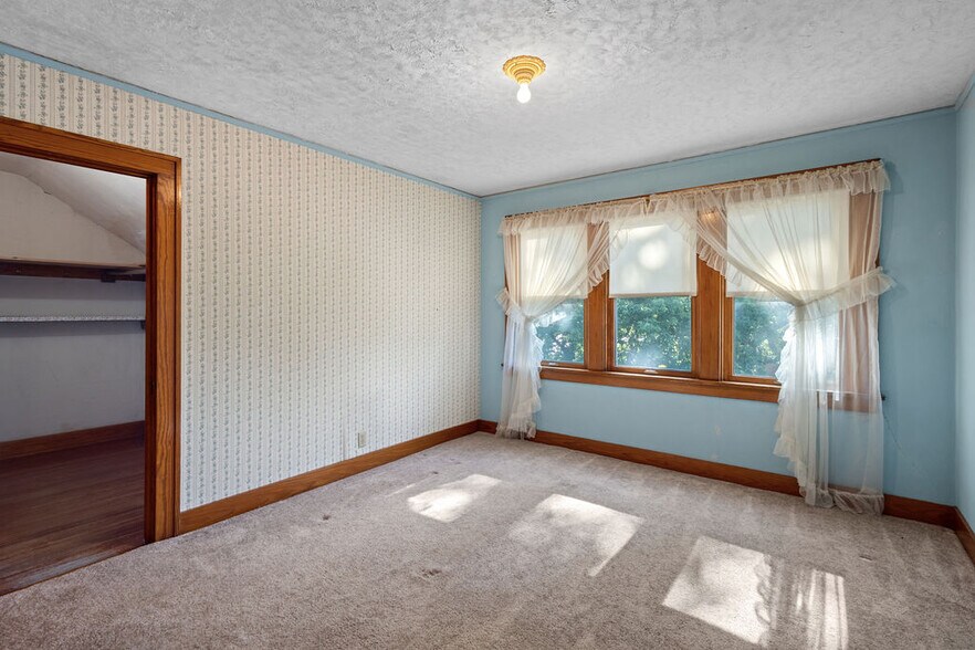 More Photos Of 115 23rd St, Columbus Land For Sale