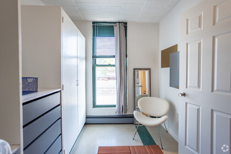 More Photos Of 657 Pratt Dr, Indiana Apartments For Sale