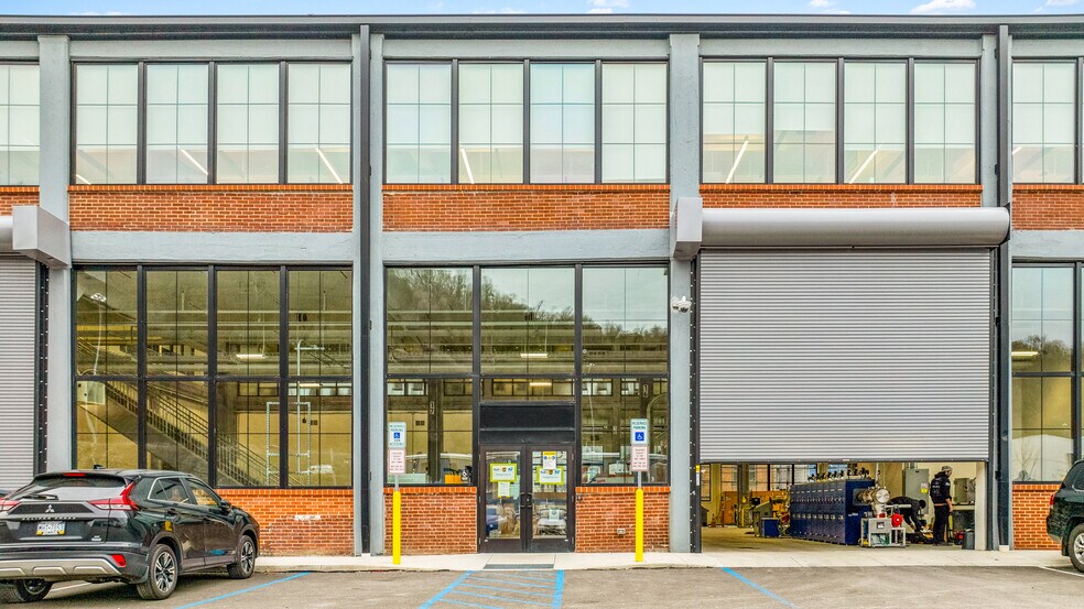 More Photos Of 51 Bridge St, Pittsburgh Research And Development For Sale