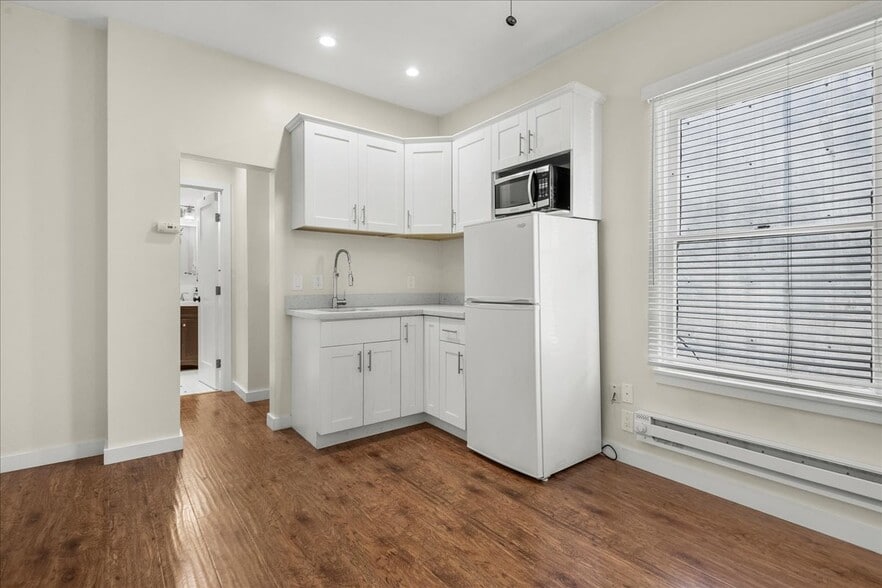 More Photos Of 628 Waverley St, Palo Alto Apartments For Sale