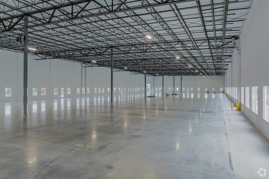 More Photos Of 6422 E Campus Dr, San Antonio Unknown For Lease