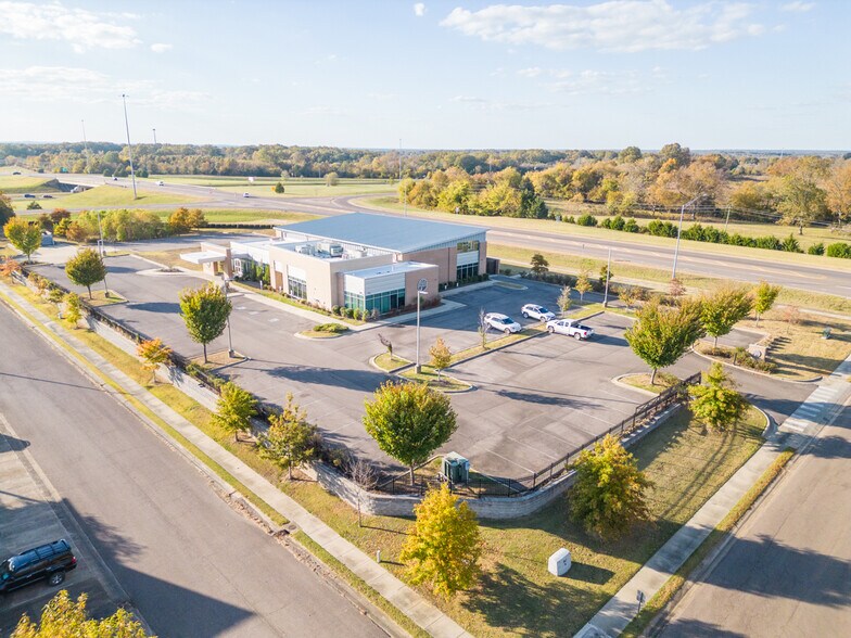 More Photos Of 225 Tomlinson Dr, Starkville Medical For Sale