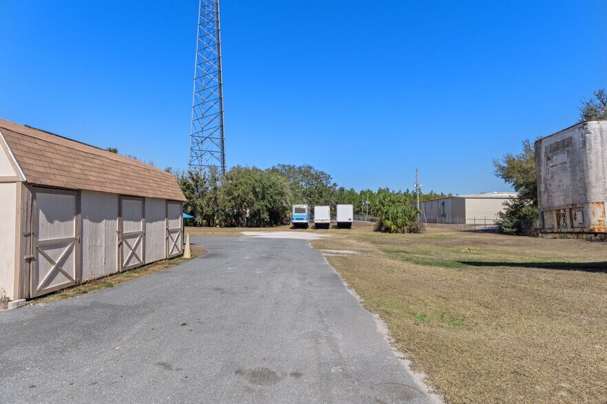 More Photos Of 6331 S Tex Pt, Homosassa Warehouse For Lease