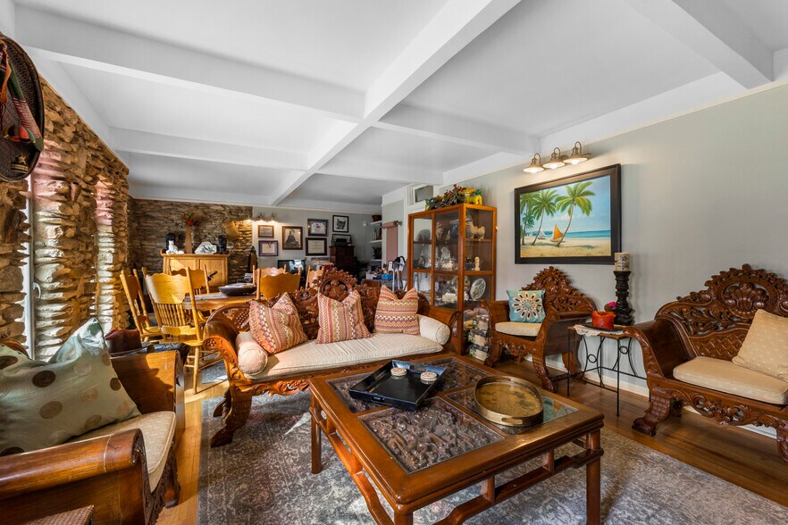 More Photos Of 3303 Ranch Road 1869, Liberty Hill Specialty For Sale