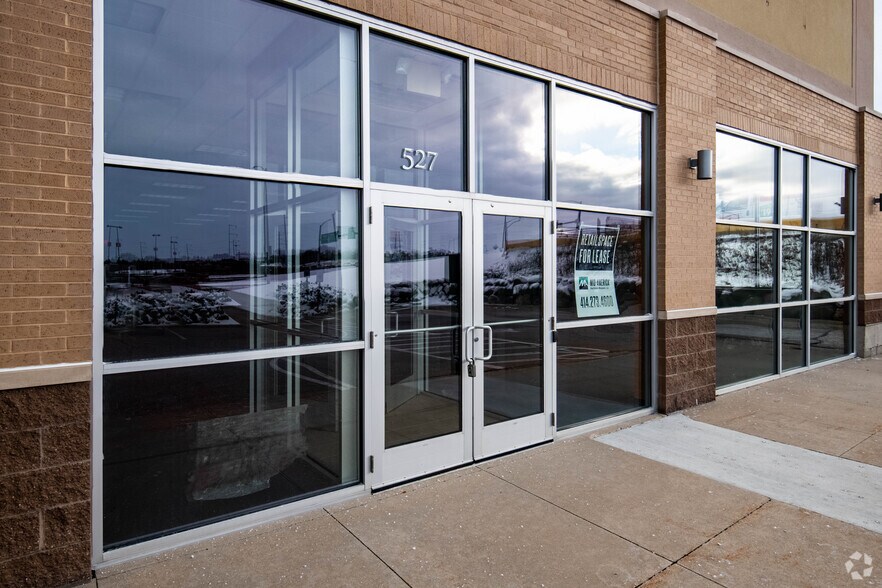 More Photos Of 515-527 S Gammon Rd, Madison Freestanding For Lease