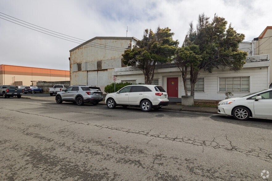 More Photos Of 141 S Maple Ave, South San Francisco Warehouse For Sale
