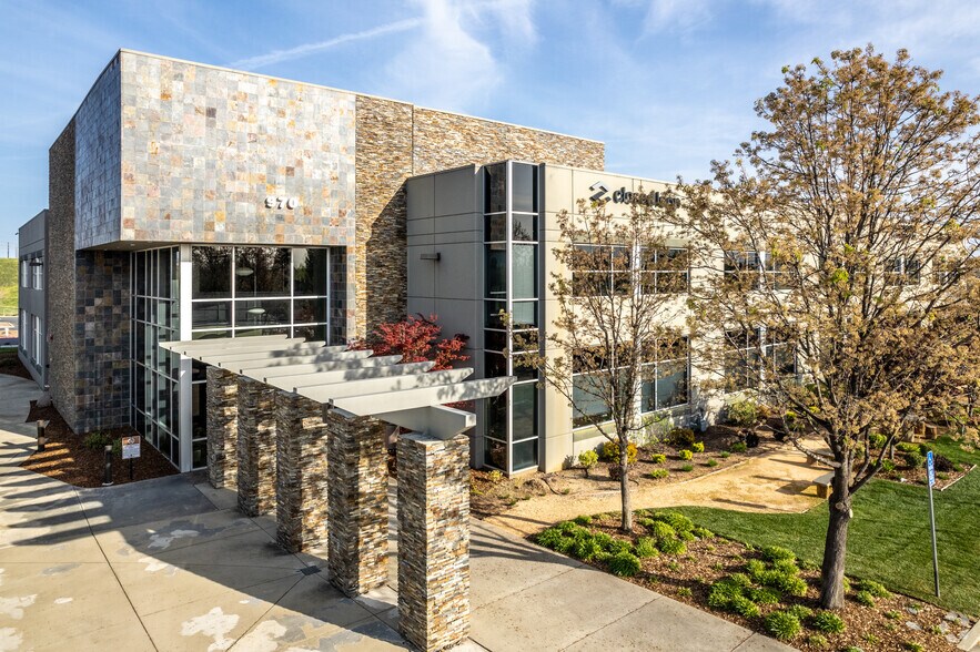 More Photos Of 970 Reserve Dr, Roseville Loft Creative Space For Sale