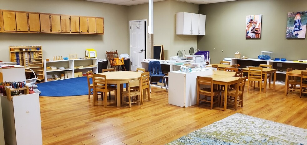More Photos Of 4040 Johns Creek Pky, Suwanee General Retail For Sale