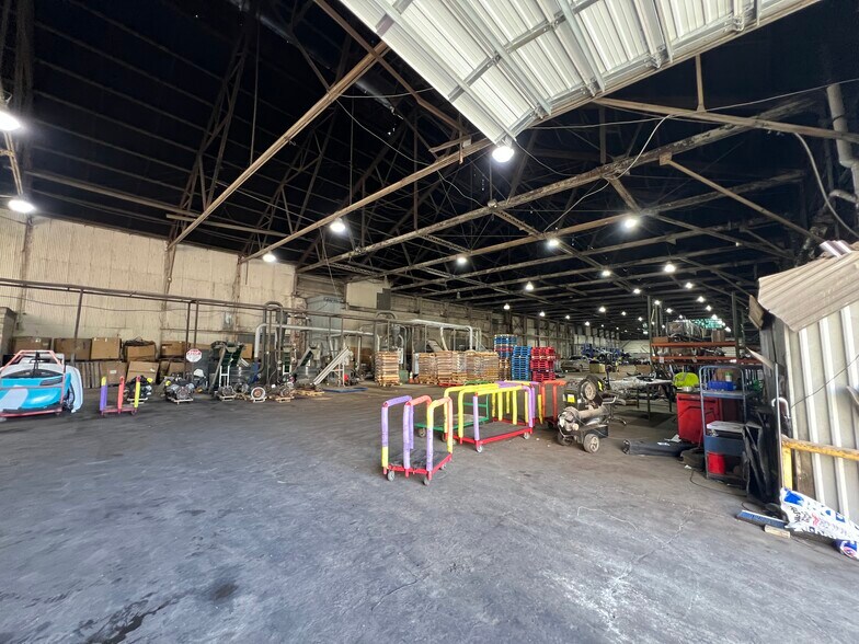 More Photos Of 6801 State Rd, Philadelphia Warehouse For Lease