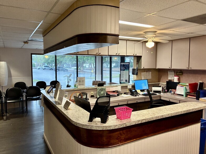 More Photos Of 5223 Paulsen St, Savannah Medical For Lease