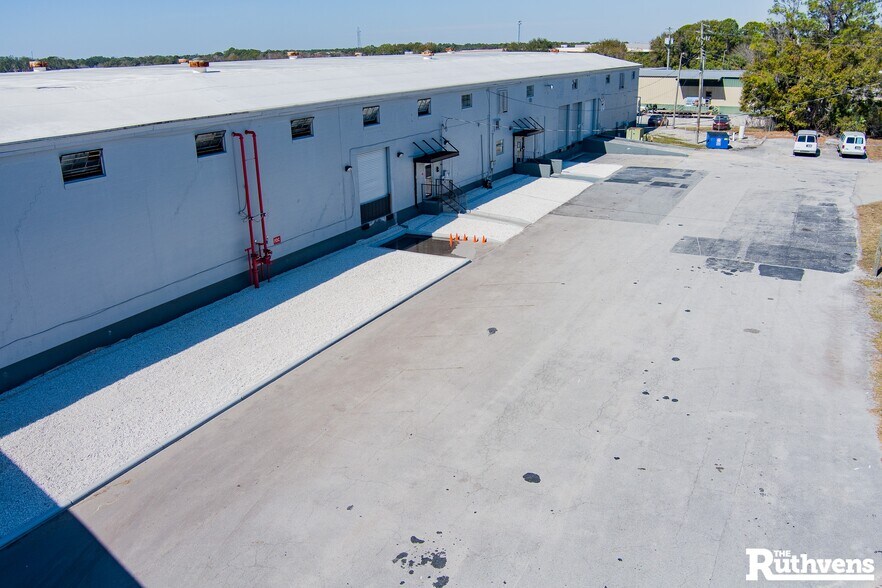 More Photos Of 701 NW 42nd St, Winter Haven Warehouse For Sale