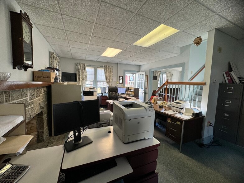 More Photos Of 169 Old Zion Rd, North East Office Residential For Sale