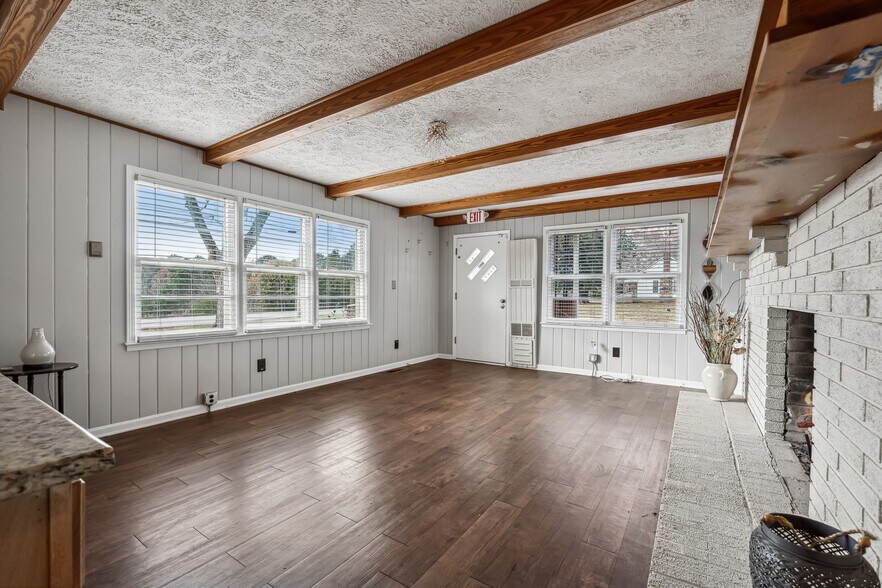 More Photos Of 5615 Cumming Hwy, Canton General Retail For Sale