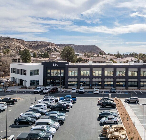 More Photos Of 1575 River Rd, St George Office For Sale