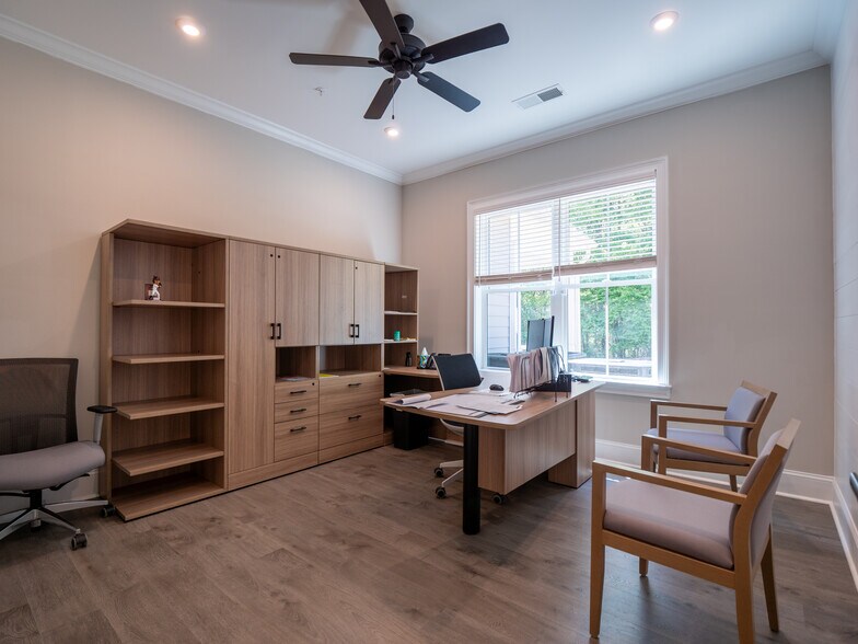 More Photos Of 3957 S Main St, Acworth Office For Sale