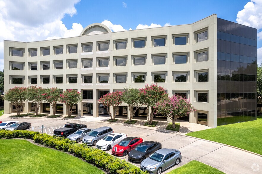 More Photos Of 16420 Park Ten Place Dr, Houston Office Residential For Lease