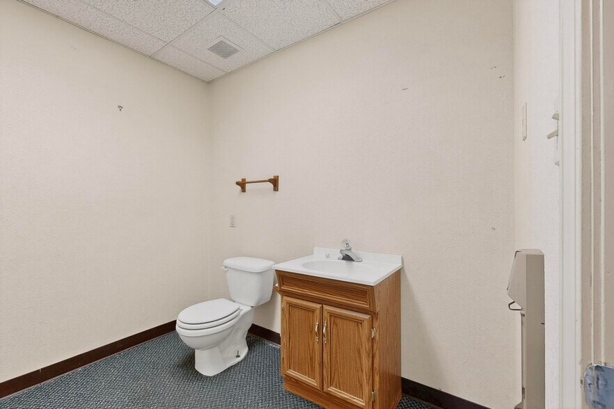 More Photos Of 4415 Anaheim Ave NE, Albuquerque Warehouse For Sale