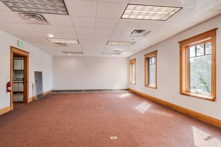 More Photos Of 512 5th St, Berthoud Office For Lease