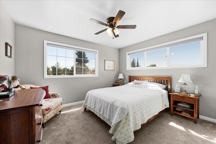More Photos Of 2937 Merriman Rd, Medford Storefront Retail Residential For Sale