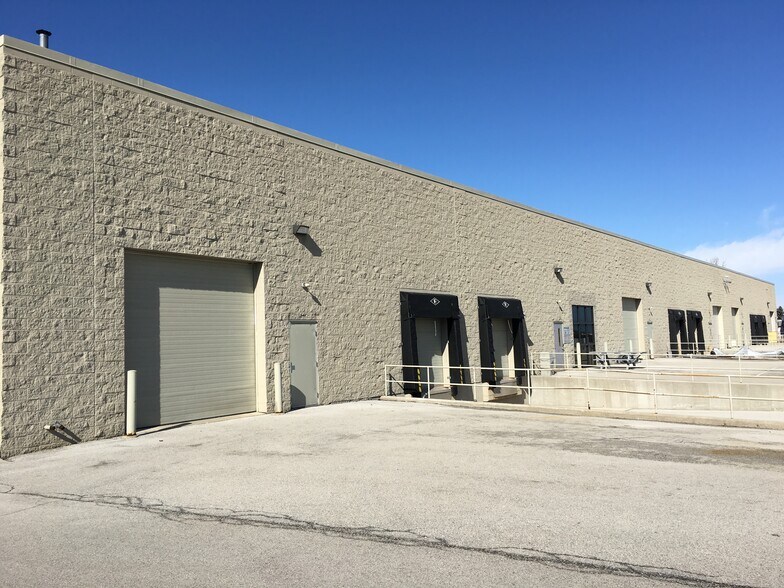 More Photos Of 4505-4515 S Taylor Dr, Sheboygan Flex For Sale