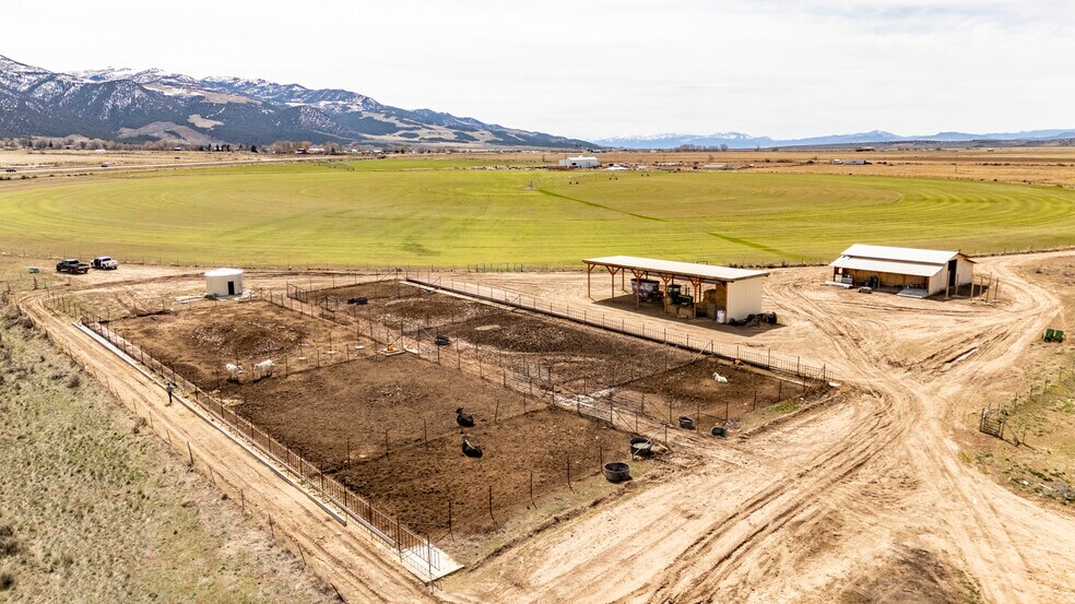 More Photos Of 700 N Center Street, Summit Land For Sale