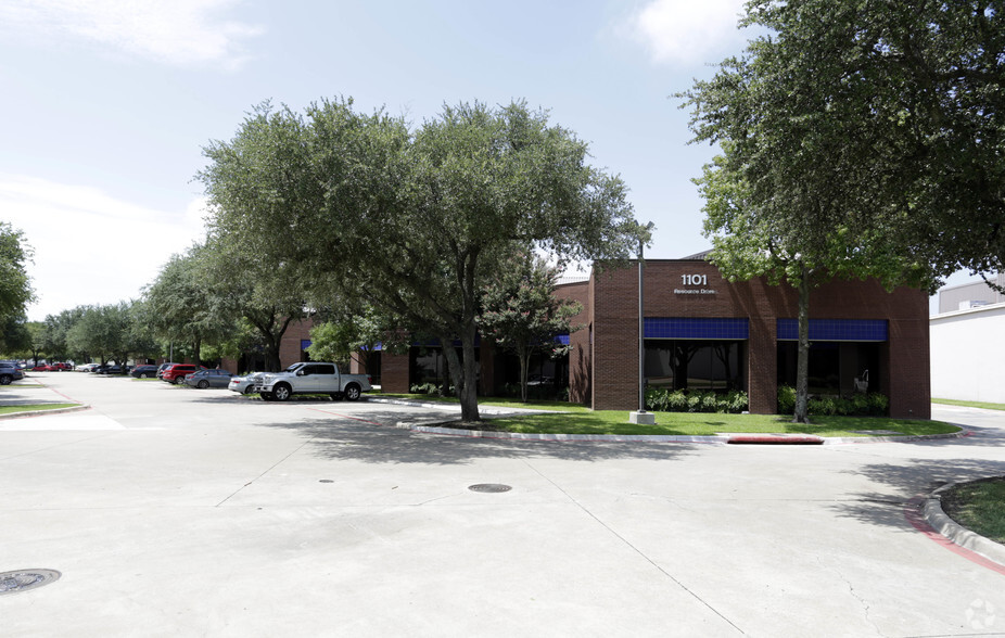 Primary Photo Of 1101 Resource Dr, Plano Showroom For Lease