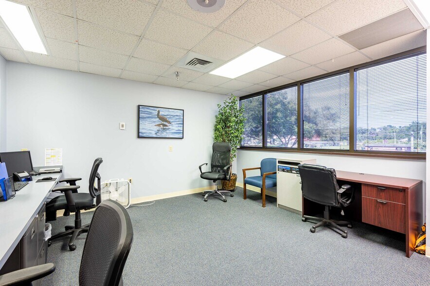 More Photos Of 6719 Gall Blvd, Zephyrhills Medical For Sale