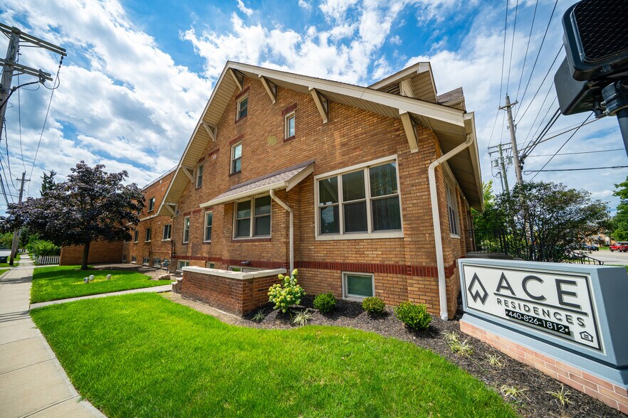 Primary Photo Of 77 W Bagley Rd, Berea Apartments For Sale