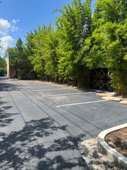 More Photos Of 2950 Aloma Ave, Winter Park Storefront Retail Office For Lease