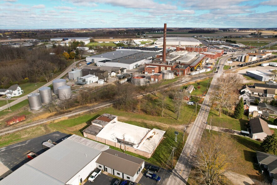 More Photos Of 1020 N 5th St, Fremont Light Manufacturing For Sale