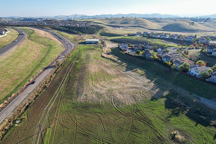 More Photos Of 730 Concord Ave, Brentwood Warehouse For Sale