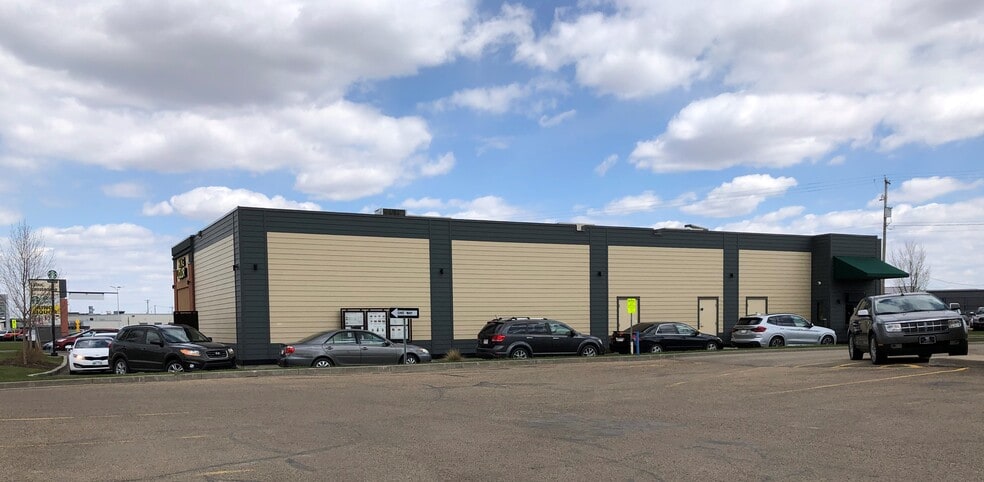More Photos Of 6056 47th St, Leduc Storefront For Lease