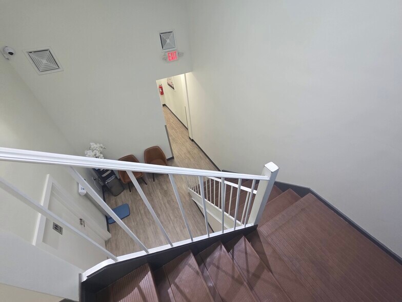 More Photos Of 9530 Queens Blvd, Rego Park Storefront For Sale
