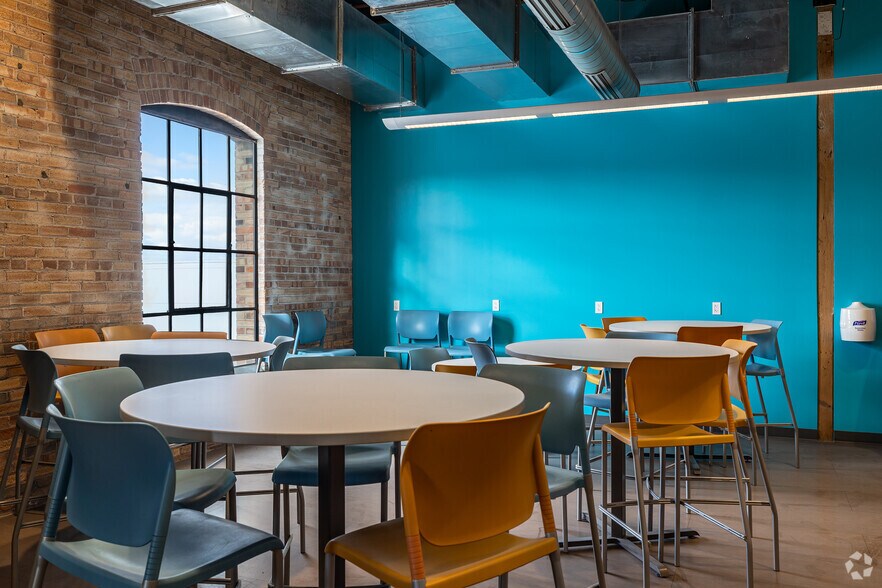 More Photos Of 225-251 E 20th St, Ogden Office For Lease