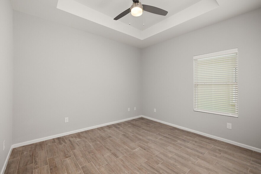 More Photos Of 1601 Hyatt Ave, Pharr Multifamily For Sale