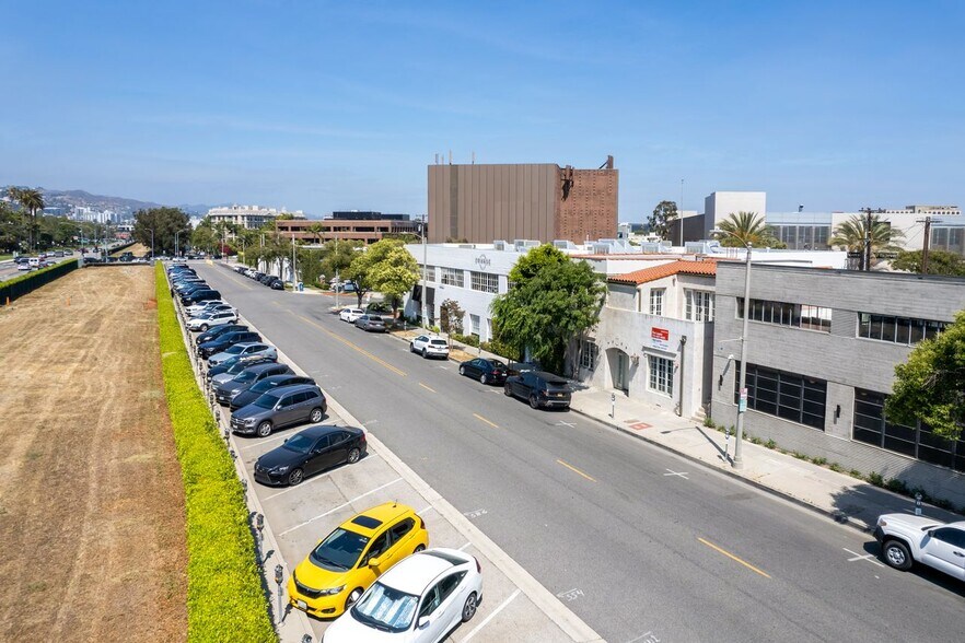 More Photos Of 9308 Civic Center Dr, Beverly Hills Office For Sale