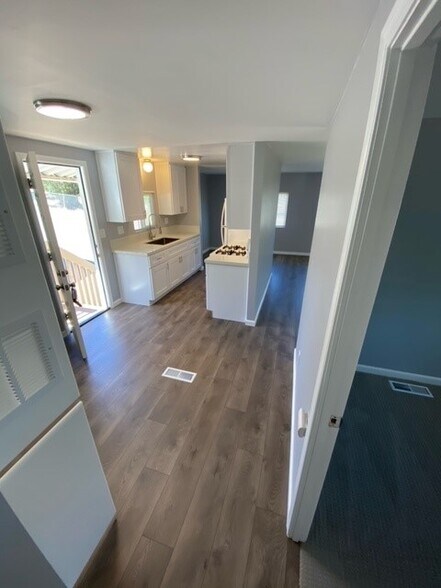 More Photos Of 5553 Willows Rd, Alpine Manufactured Housing Mobile Home Park For Sale