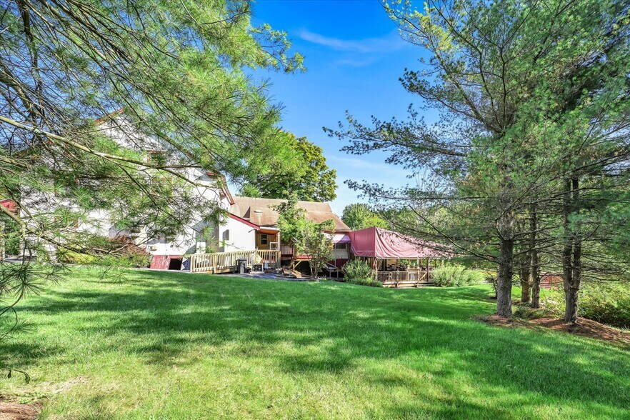 More Photos Of 3790 Morgantown Rd, Mohnton Restaurant For Sale