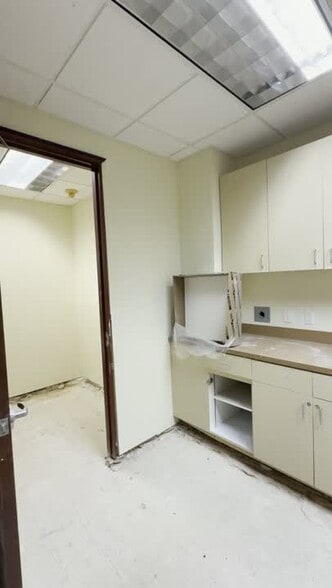 More Photos Of 1200 Brickell Ave, Miami Office For Sale