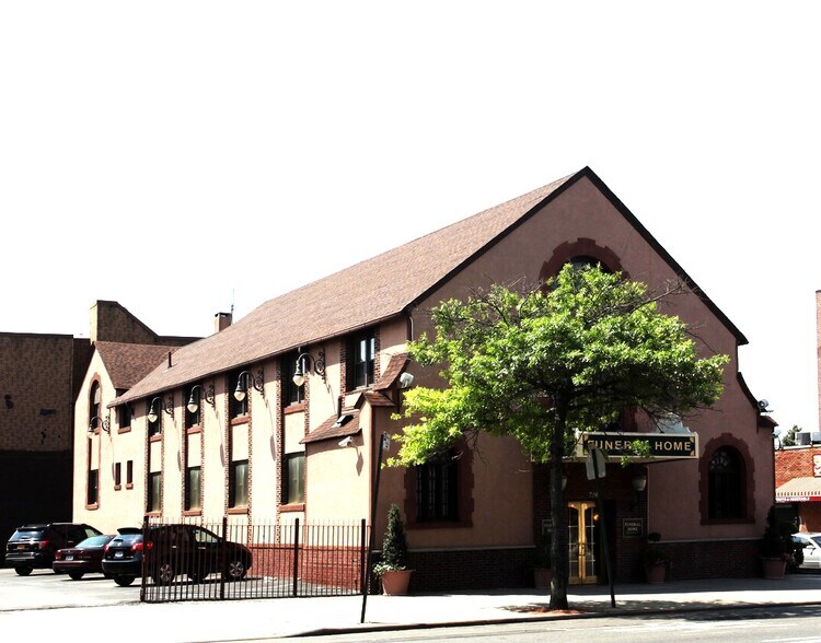 Primary Photo Of 726 Morris Park Ave, Bronx General Retail For Sale