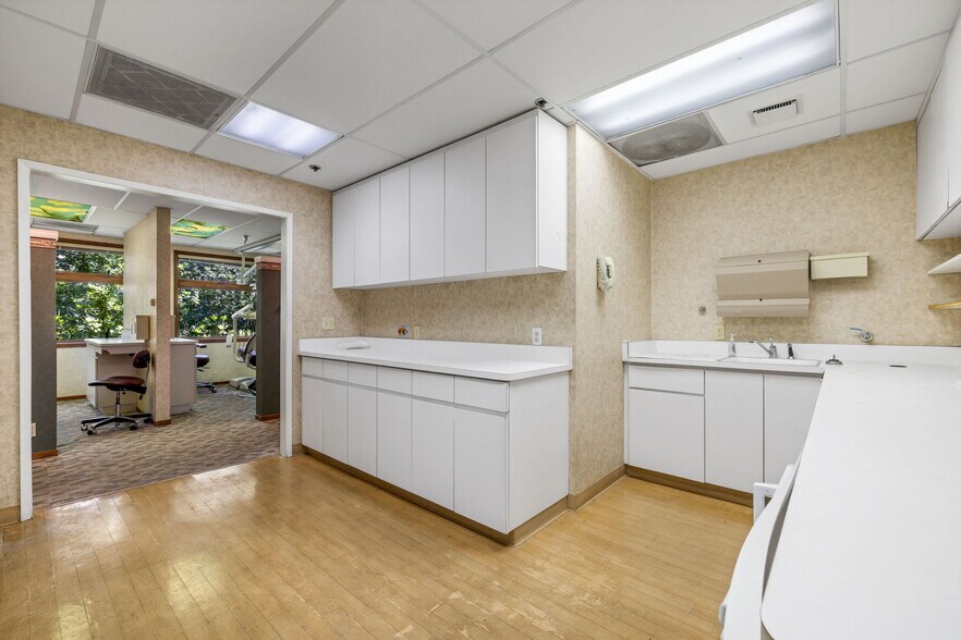 More Photos Of 10425 Fair Oaks Blvd, Fair Oaks Medical For Lease