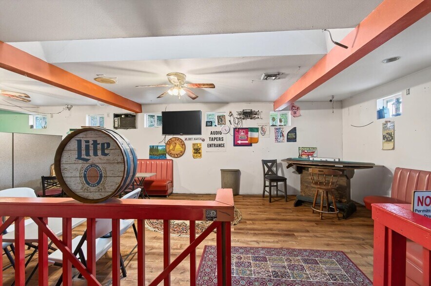 More Photos Of 50316 Columbia River Hwy, Scappoose Restaurant For Sale