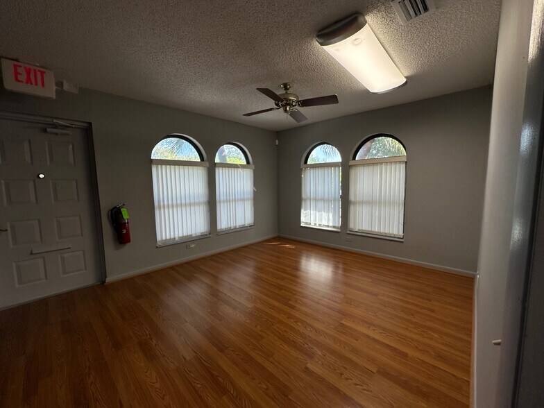 More Photos Of 6971 N Federal Hwy, Boca Raton Loft Creative Space For Sale