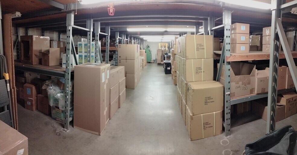 More Photos Of 4125 Market St, Ventura Light Manufacturing For Sale
