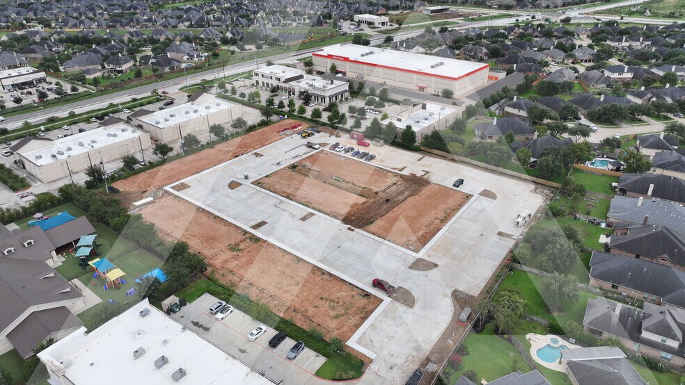 More Photos Of 28111 S Firethorne Rd, Katy Office For Lease